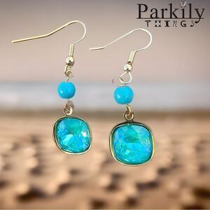 Handcrafted earrings with laguna Swarovski crystal